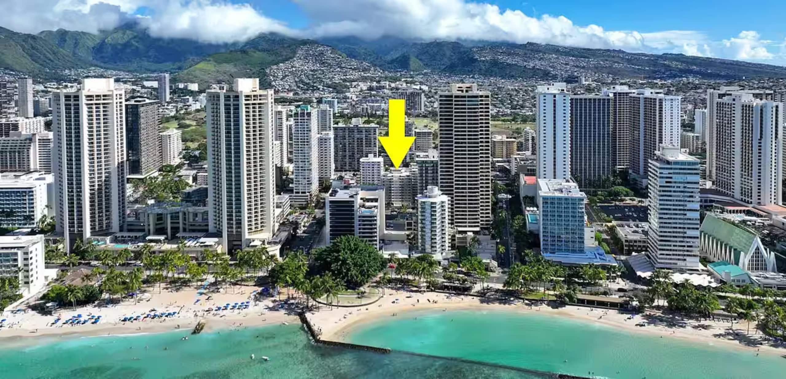 Condo in Honolulu · ★4.84 · 1 bedroom · 1 bed · 1 private bath - Image 13
