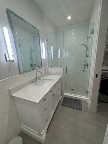 Beautiful House near Golden Gate Park gallery image 5