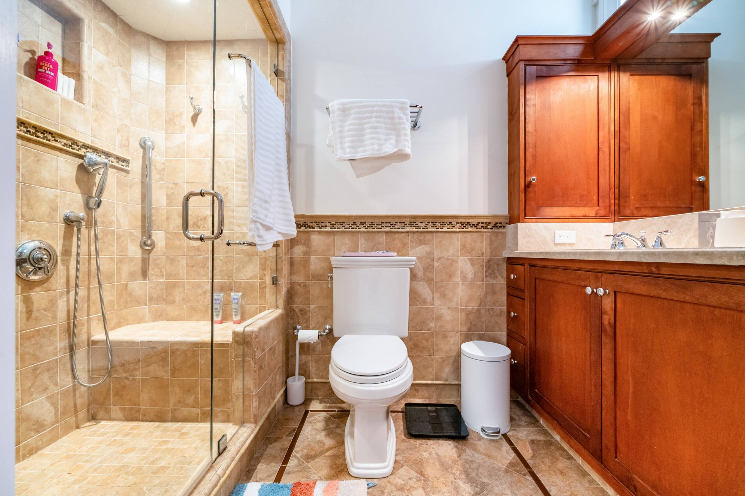 Home in San Francisco · ★5.0 · 4 bedrooms · 4 beds · 4.5 baths - Image 68
