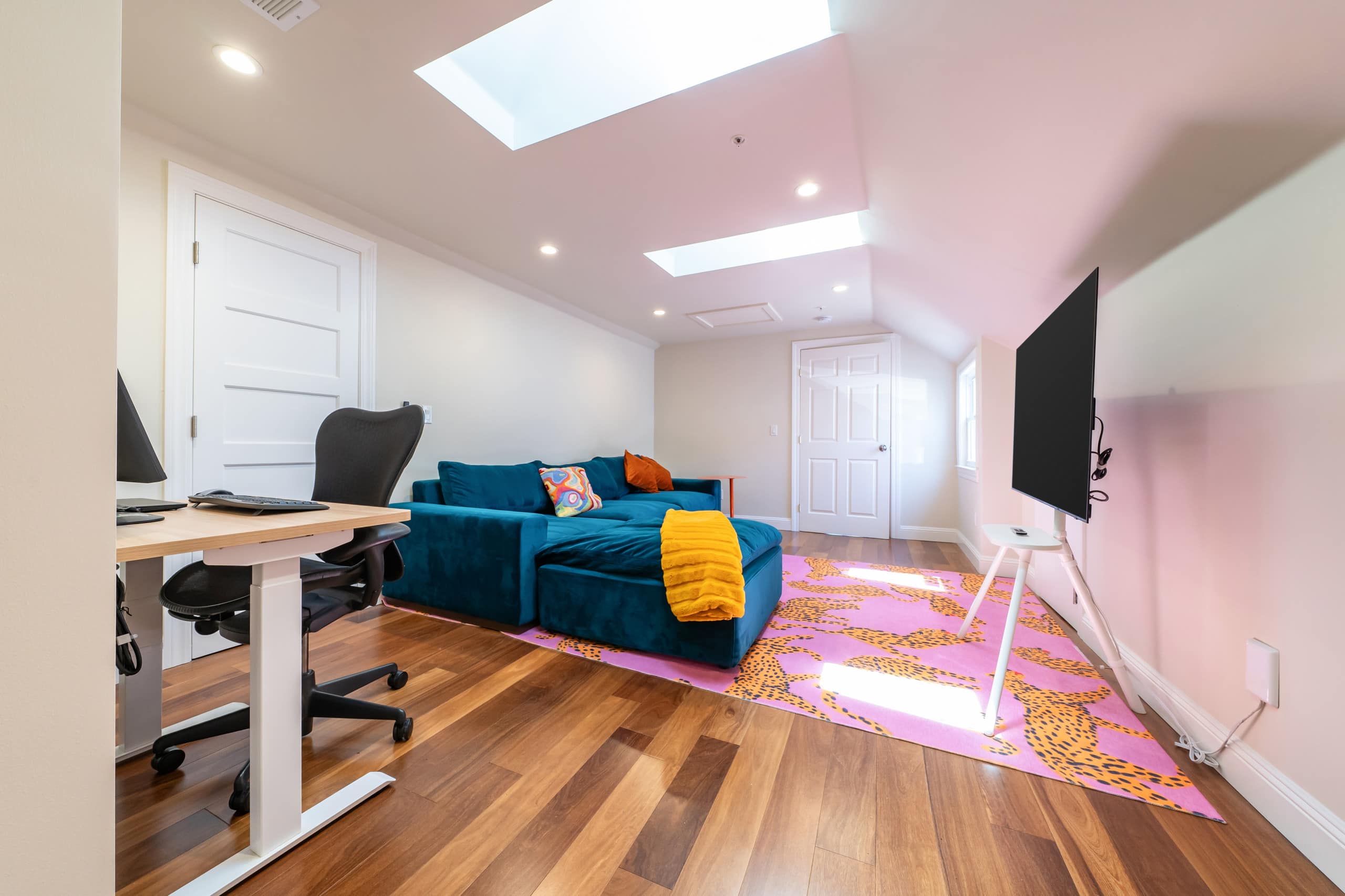 Home in San Francisco · ★5.0 · 4 bedrooms · 4 beds · 4.5 baths - Image 17