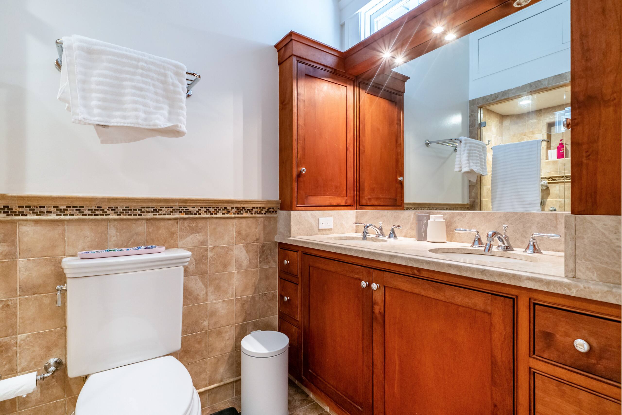 Home in San Francisco · ★5.0 · 4 bedrooms · 4 beds · 4.5 baths - Image 69