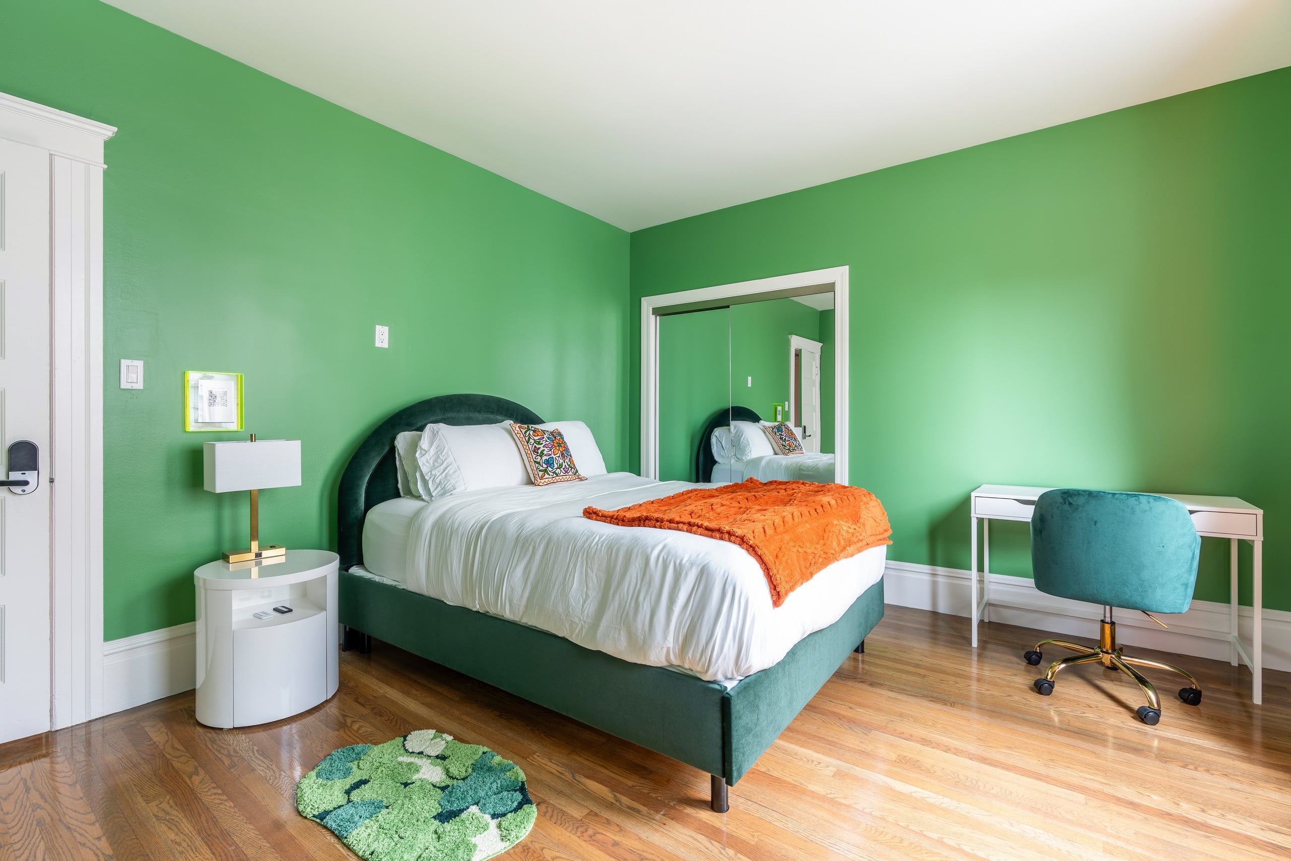 Home in San Francisco · ★5.0 · 4 bedrooms · 4 beds · 4.5 baths - Image 53
