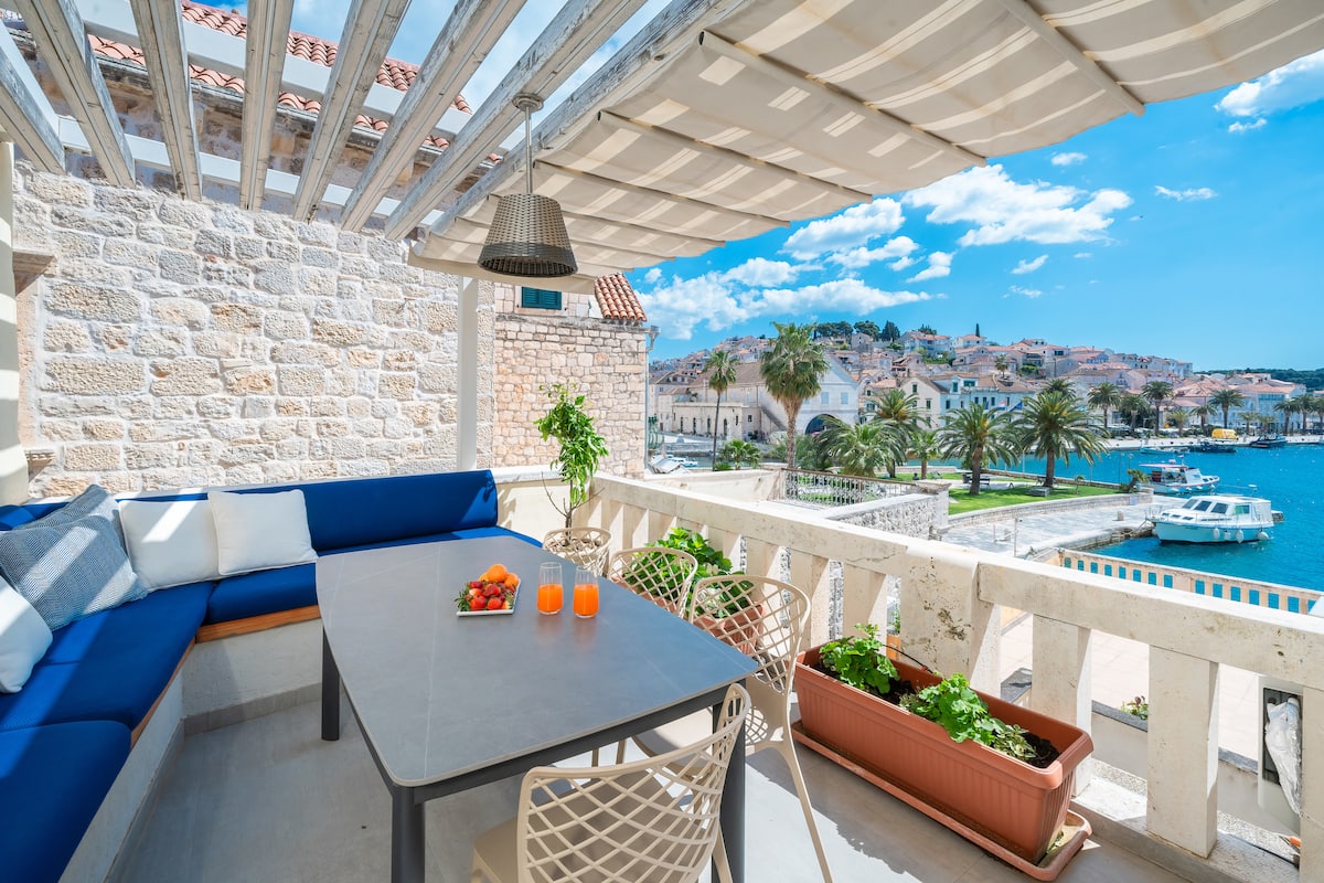 Light-filled lounge at Riva Lavanda