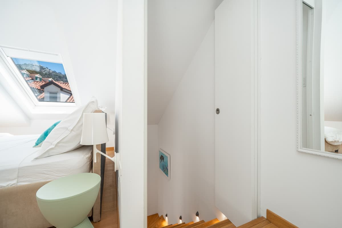 The charming attic bedroom at Riva Lavanda
