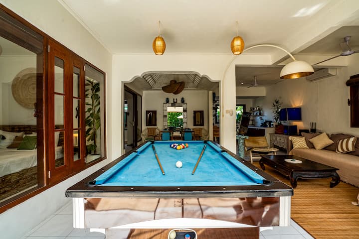 2br Villa Madeus • Pool • Yard • Billard • Canggu - Bali