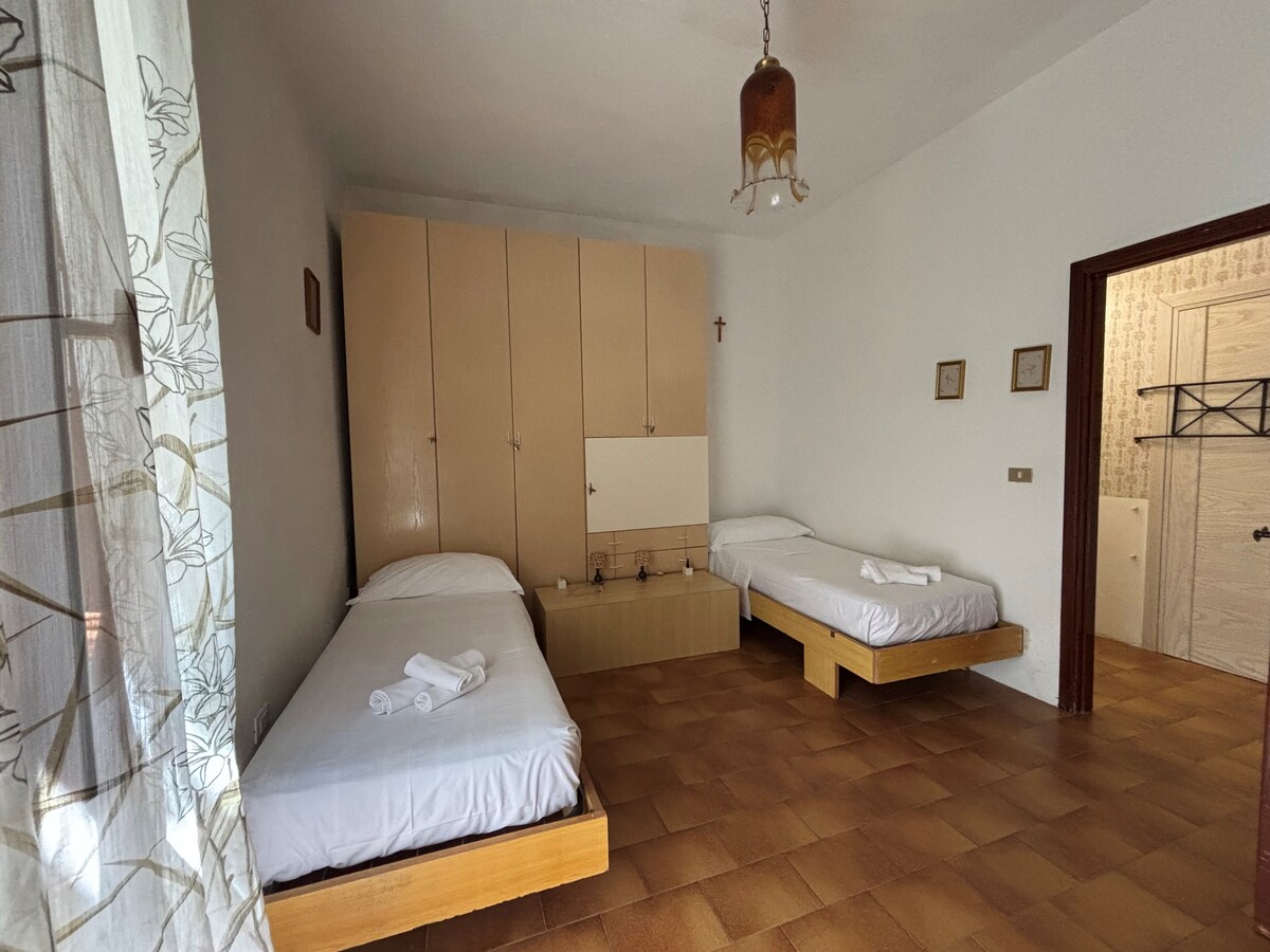 საძინებელი 2