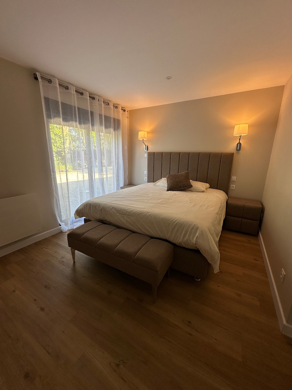 საძინებელი 4