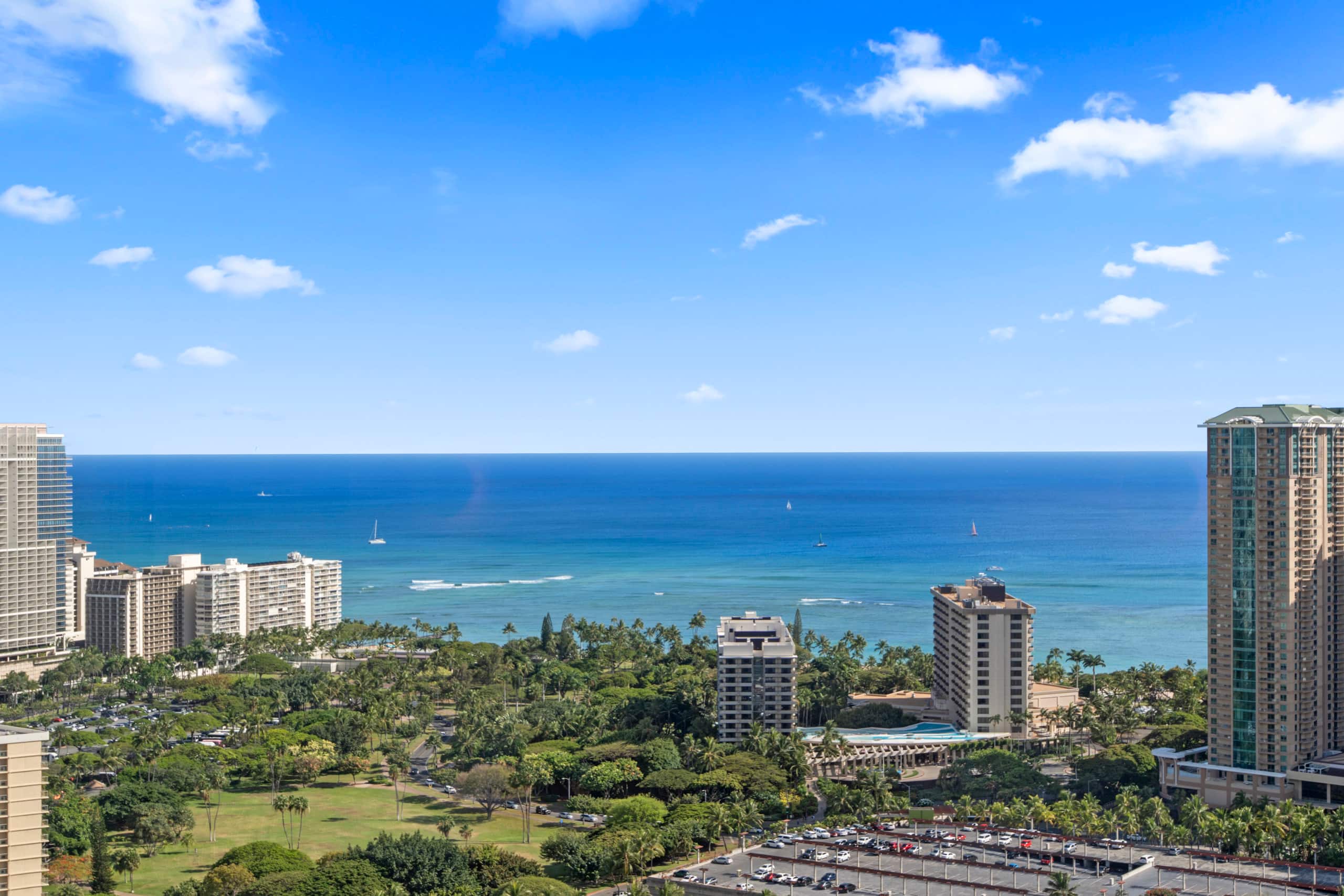 Only One In Waikiki Dual Private Penthouse 43 FL - Image 25