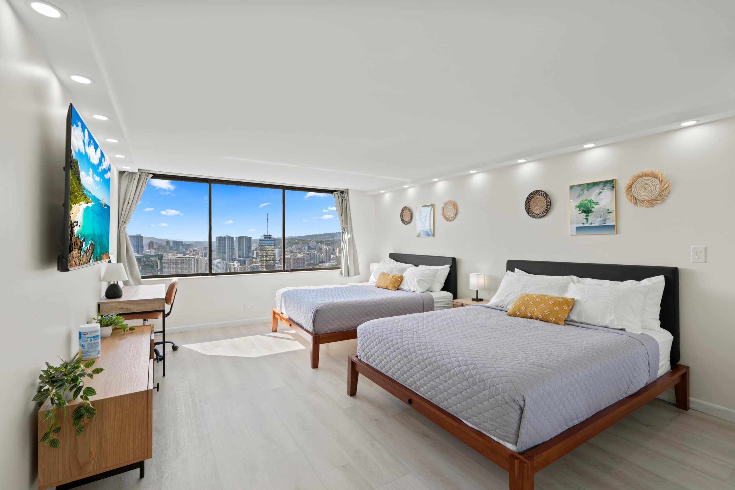 Only One In Waikiki Dual Private Penthouse 43 FL - Image 3