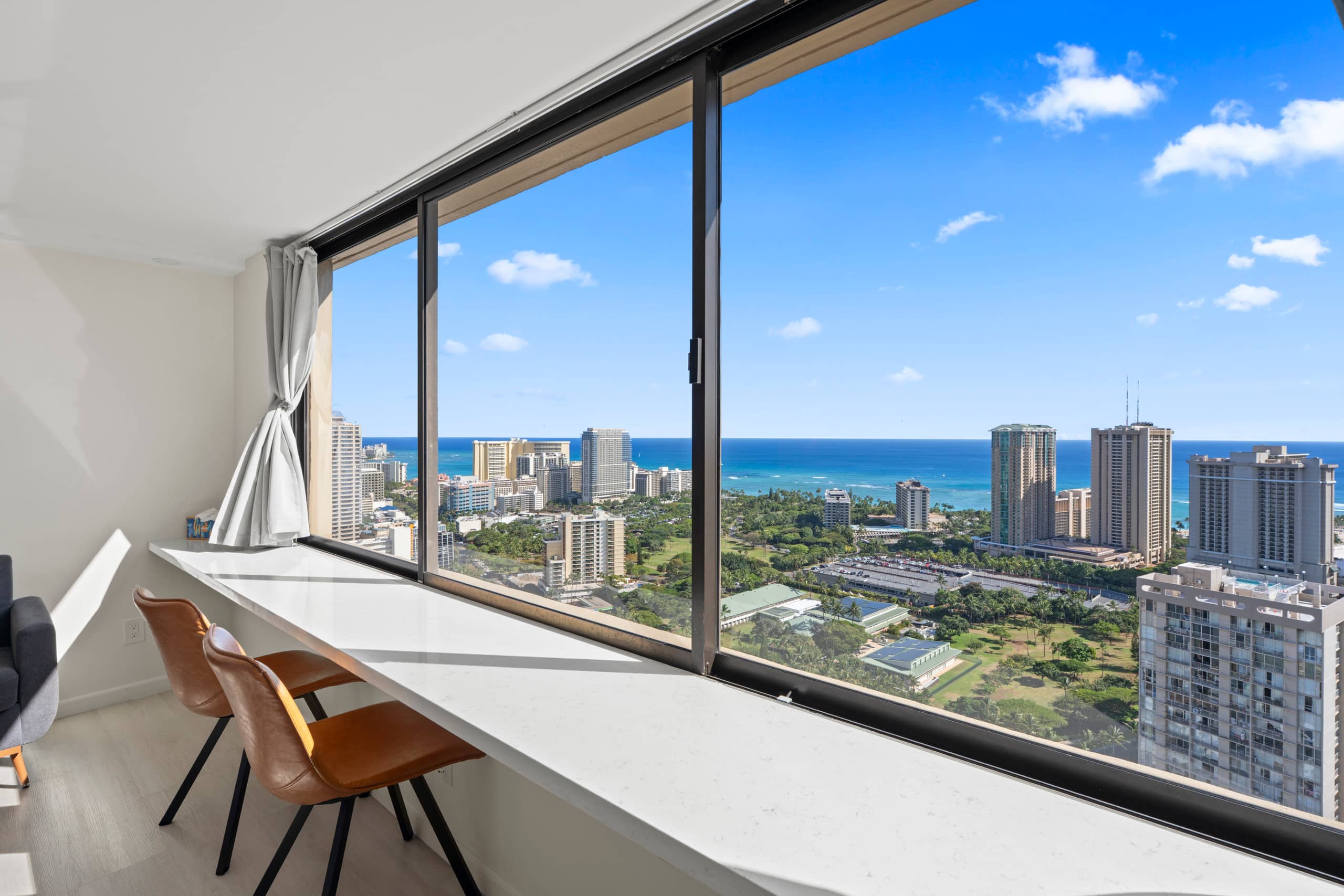 Only One In Waikiki Dual Private Penthouse 43 FL - Image 45