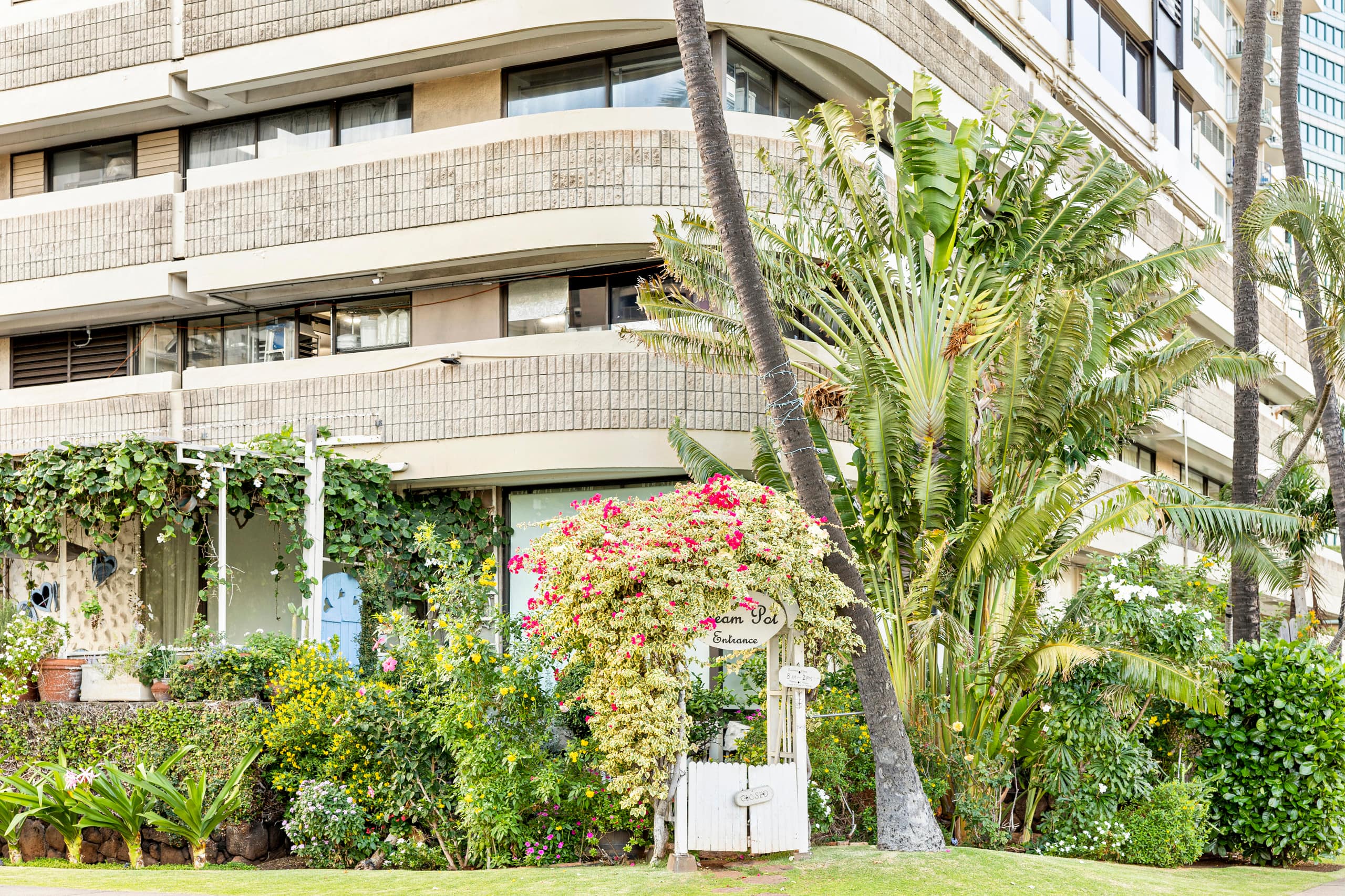 Only One In Waikiki Dual Private Penthouse 43 FL - Image 84