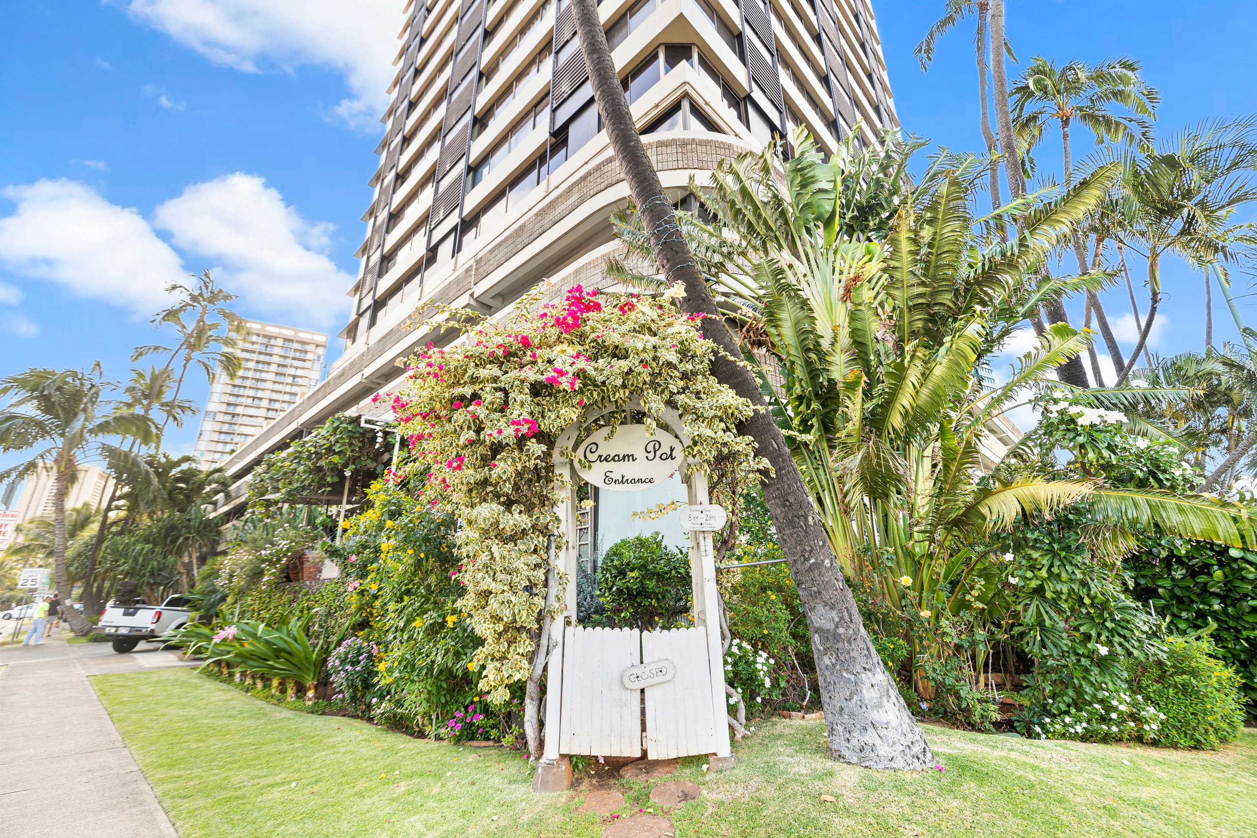 Only One In Waikiki Dual Private Penthouse 43 FL - Image 82