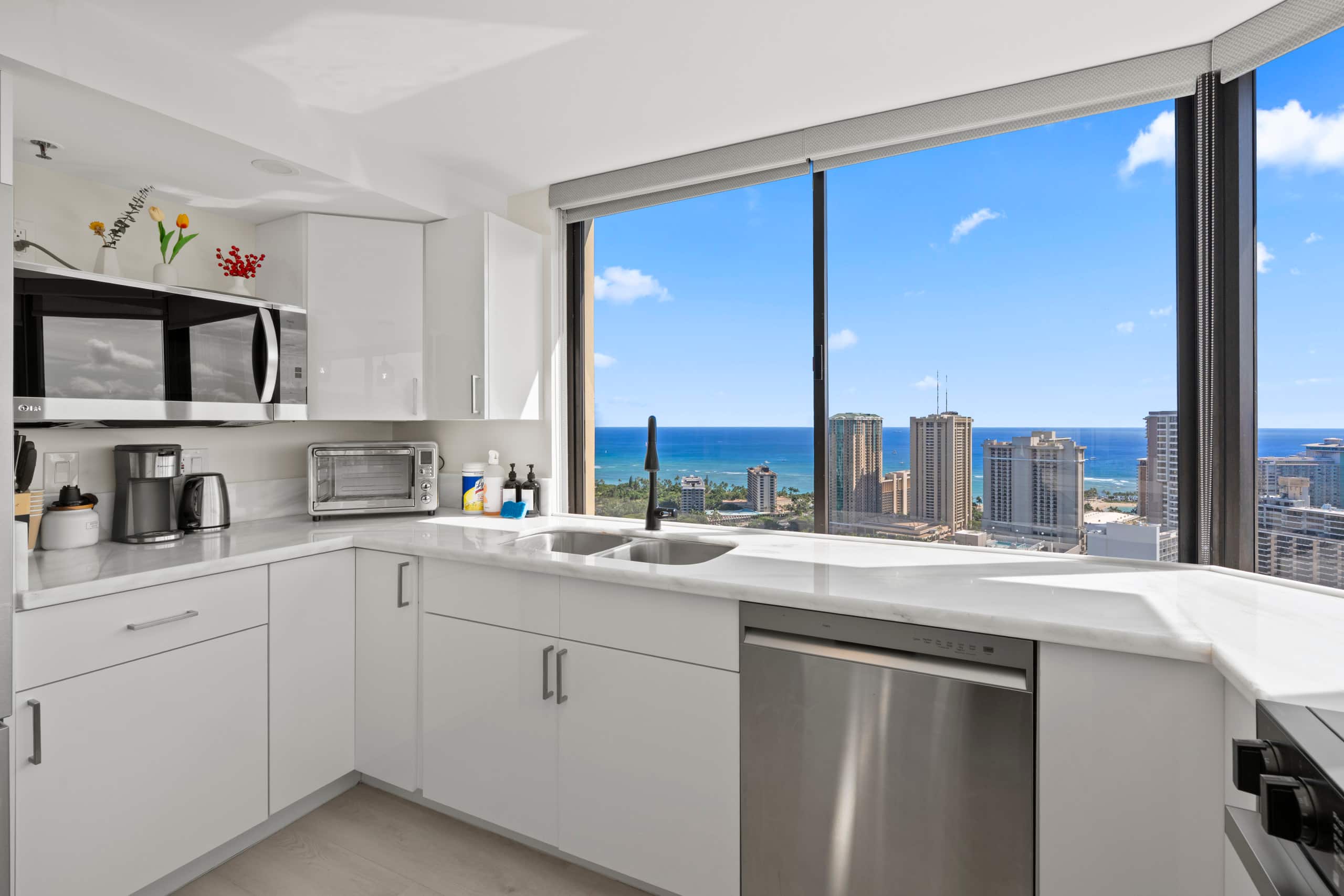 Only One In Waikiki Dual Private Penthouse 43 FL - Image 39
