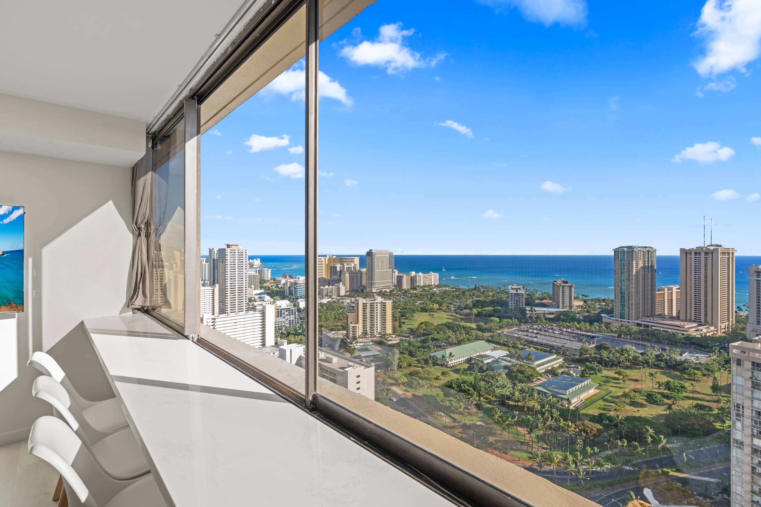 Only One In Waikiki Dual Private Penthouse 43 FL - Image 54