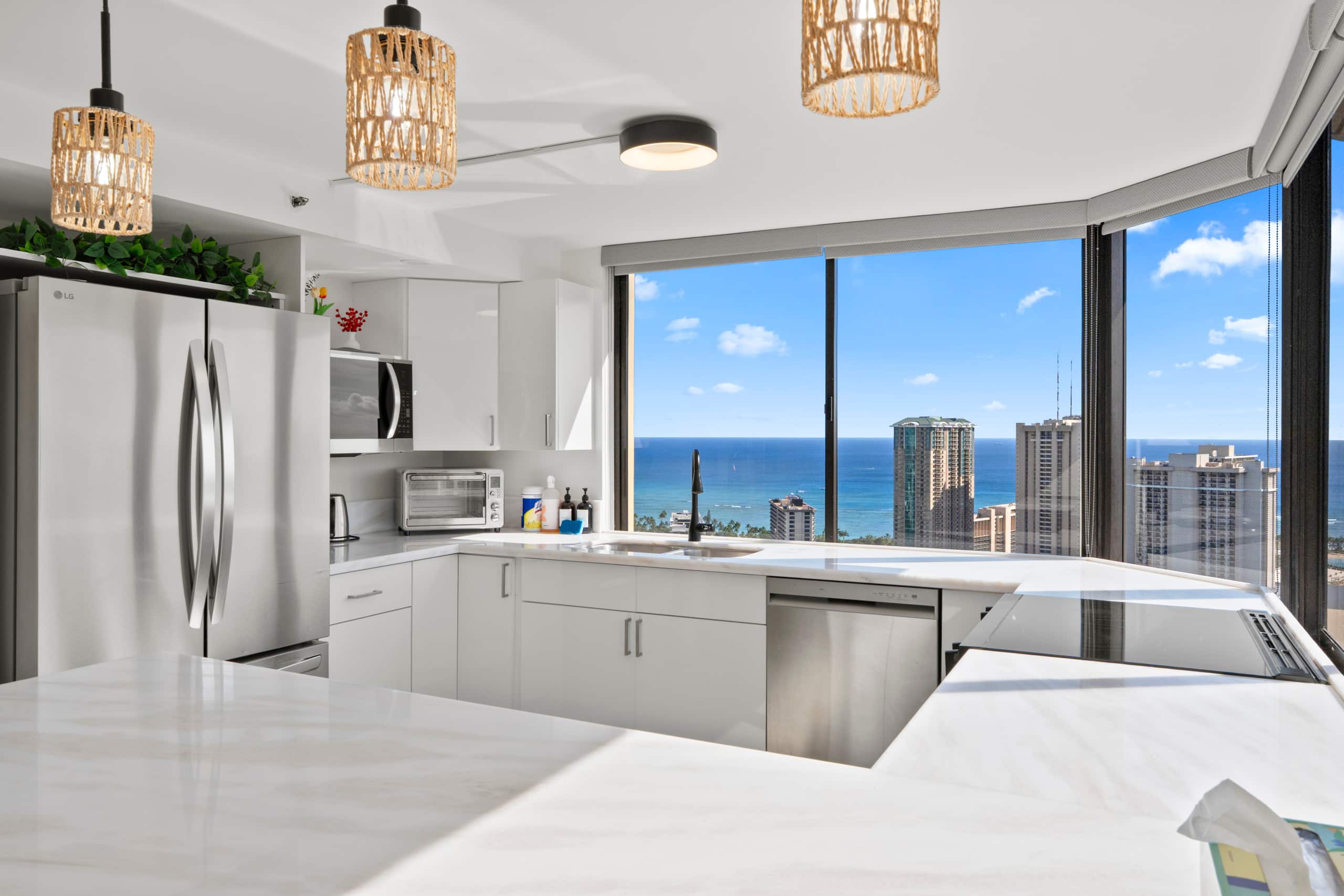 Only One In Waikiki Dual Private Penthouse 43 FL - Image 40