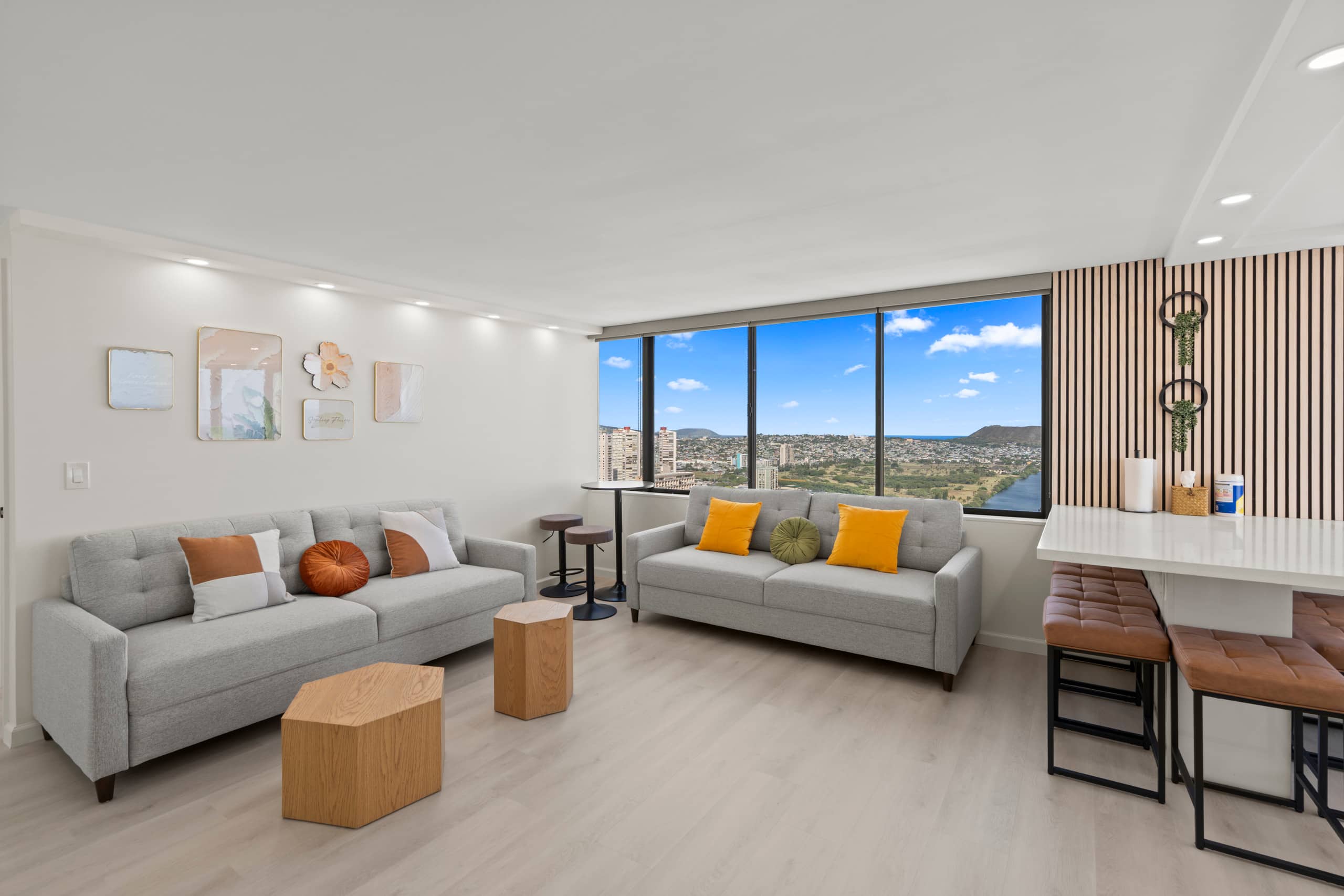 Only One In Waikiki Dual Private Penthouse 43 FL - Image 22