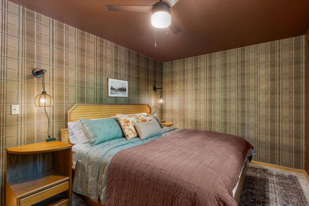 تحتوي هذه الغرفة على سرير كينج وخزانة ملابس. 