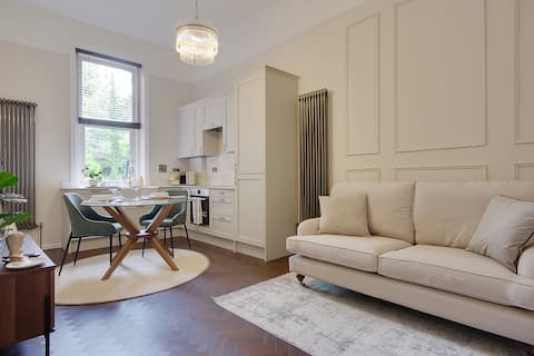 Stylish Bournemouth Flat • Parking • Near Beach