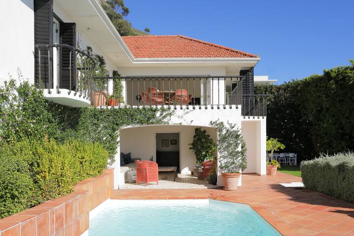 Free Daily Housekeeping • Panoramic Ocean Views gallery image 4