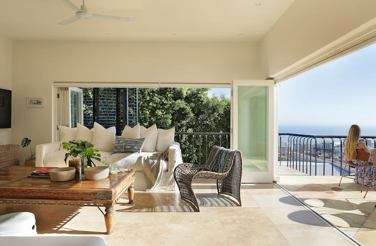 Free Daily Housekeeping • Panoramic Ocean Views