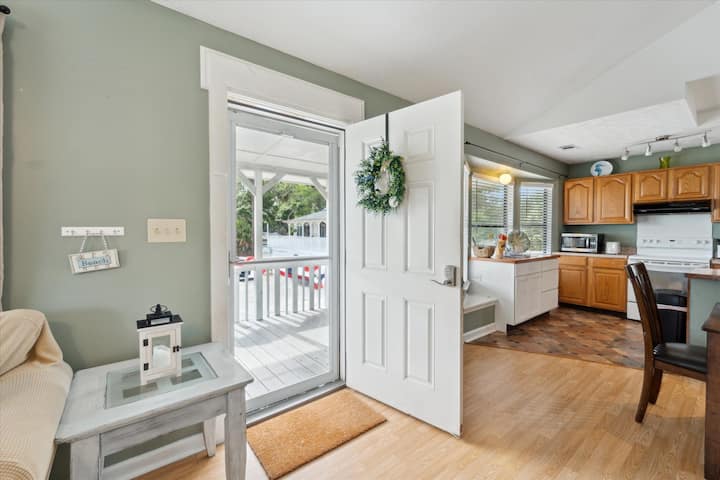 2br/1ba Marshside Getaway W/2 Kings! Walk To Beach - Tybee Island, GA