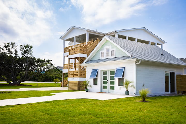 חדר השינה השביעי הוא דירה נפרדת ממש ליד הבית הראשי. יש בו מטבח מלא, חדר רחצה וכביסה. 