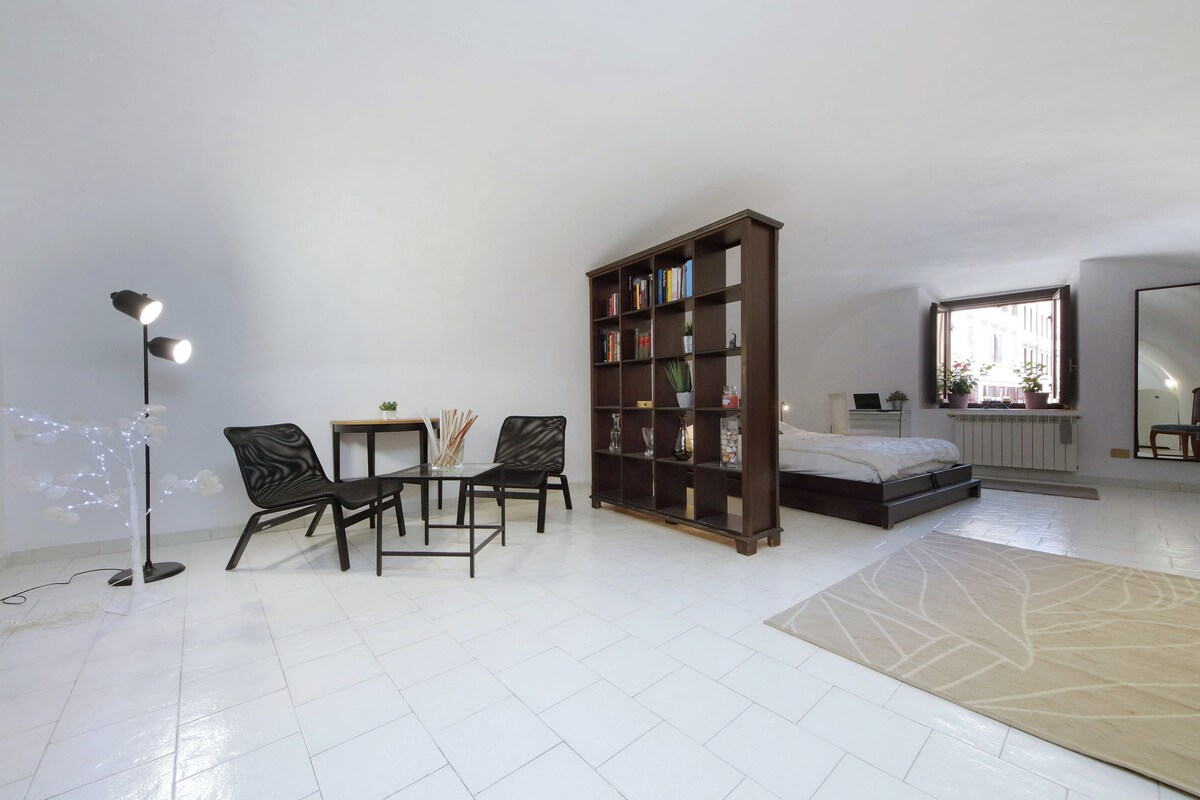 Top Airbnb: The Pantheon View in Roma