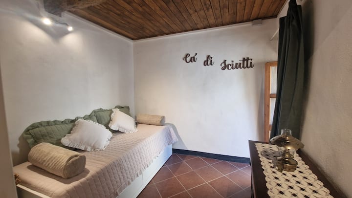 Schlafzimmer 2