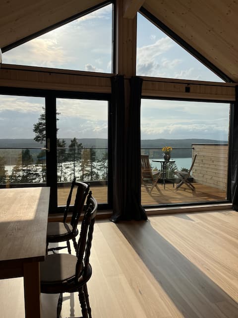 West-facing apartment with sea view