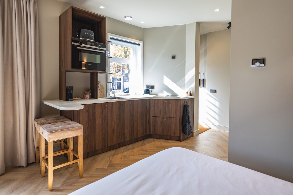 Top Airbnb: Boutique Studio VO38 in Centrum