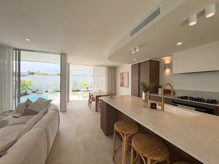 Olea House ~ Beachside Home With Sauna & Pool - Kingscliff