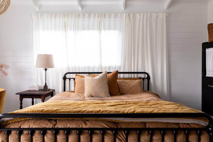 The Reads Freycinet – Water Front Property gallery image 4