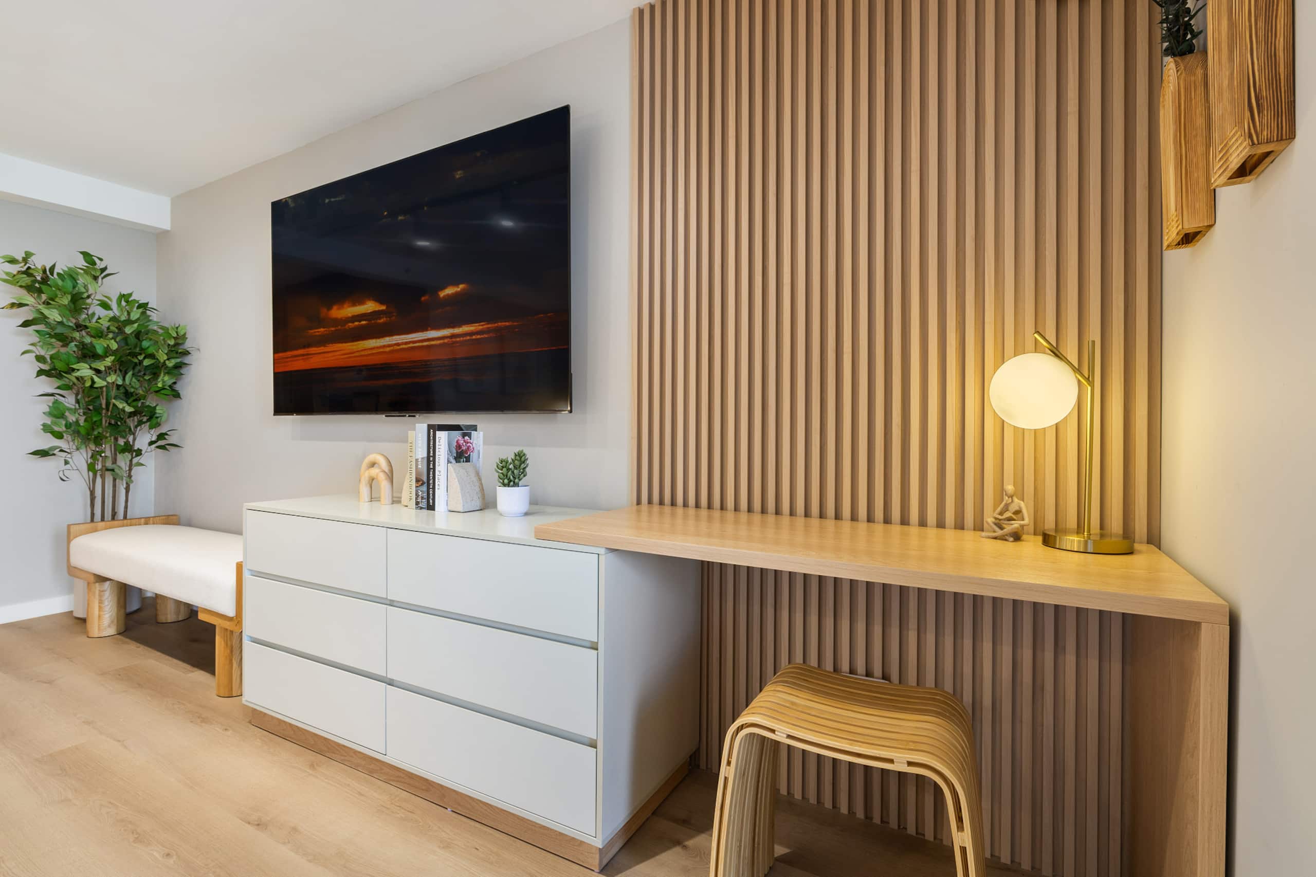 Island Luxe Retreat – Waikiki Ocean Escape - Image 20