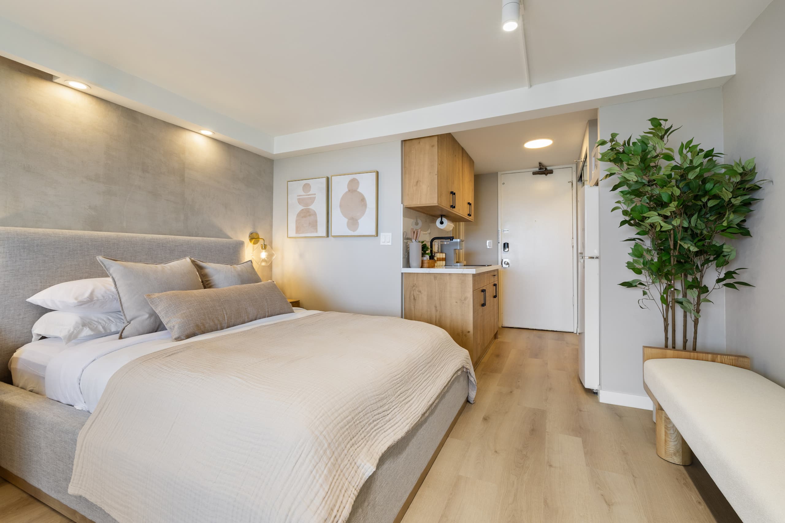 Island Luxe Retreat – Waikiki Ocean Escape - Image 42