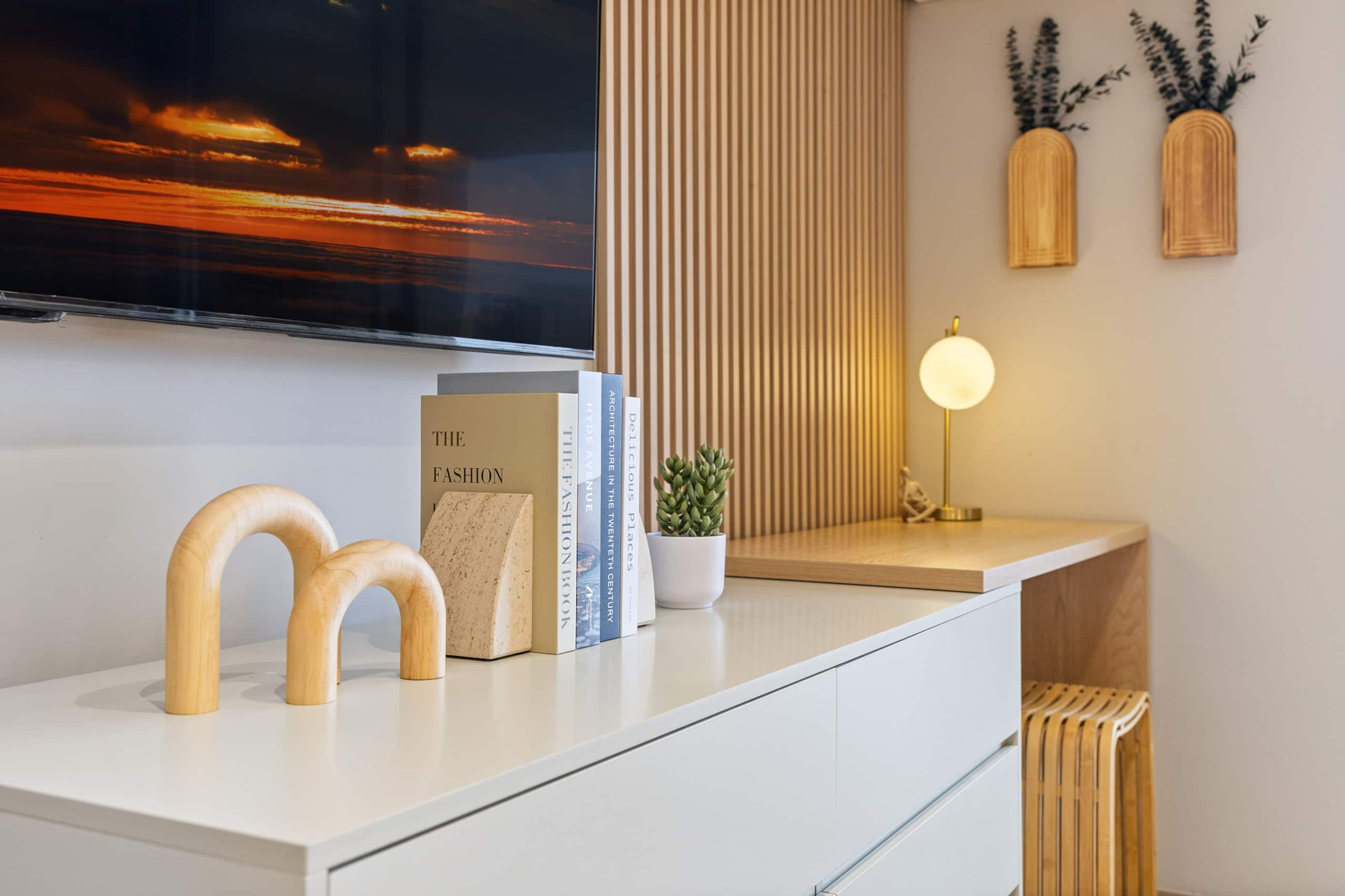 Island Luxe Retreat – Waikiki Ocean Escape - Image 19