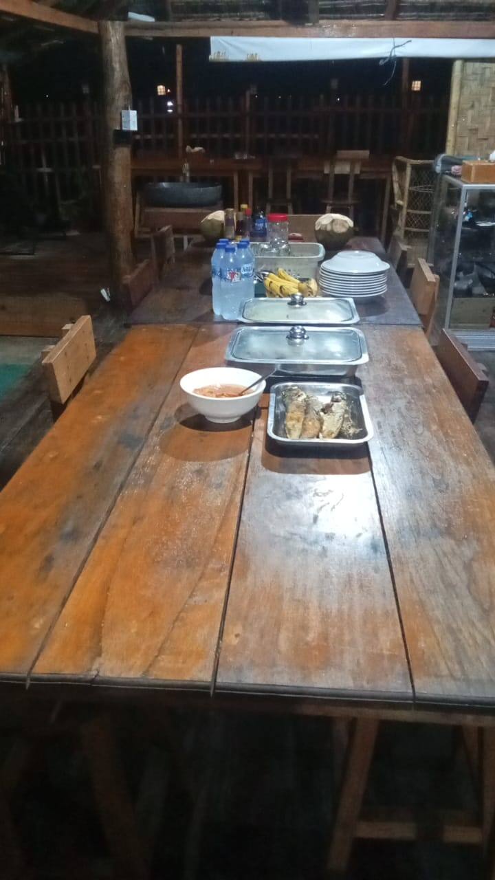 Goroadventures Dive Resort Room 2 (3 Meals A Day) - Gorontalo