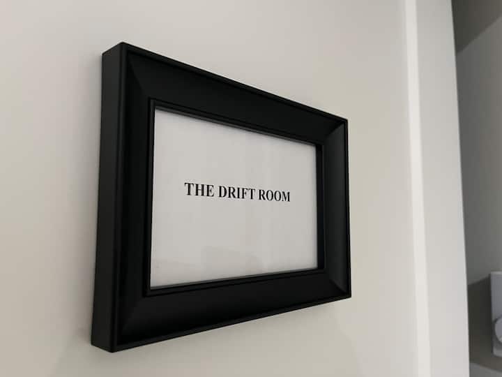 The Drift Room decor in neutral creams and beiges for a relaxed stay…