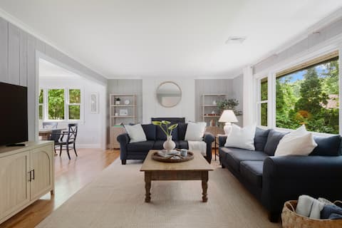 The Westerly Waves House