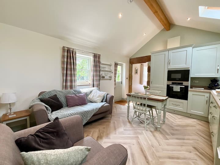 Little Brentwood - Bakewell