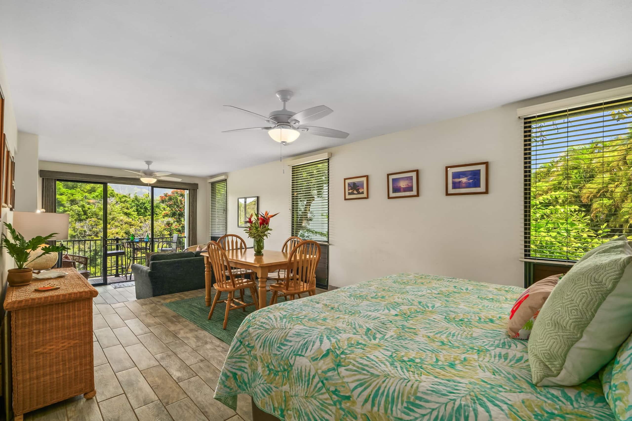 Hideaway Beach Jungle Villa with AC - Photo 8