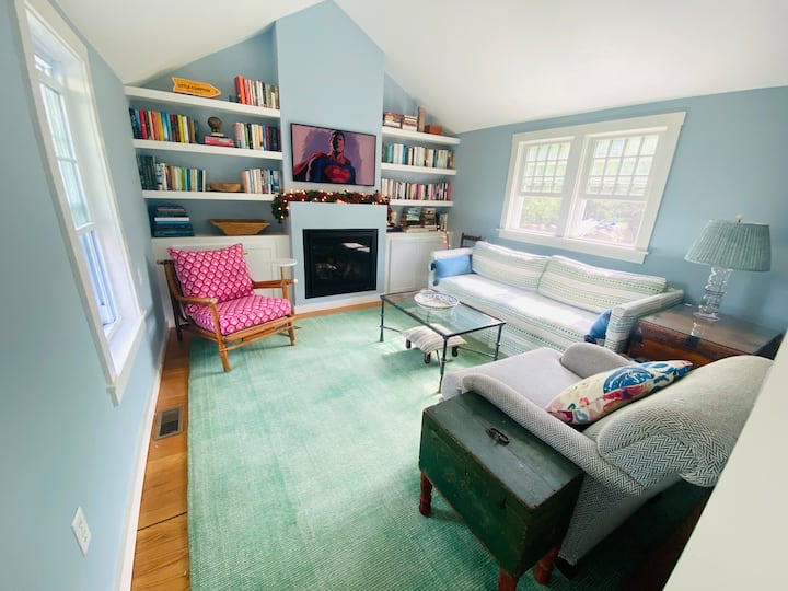 Charming Farmhouse - Little Compton, RI