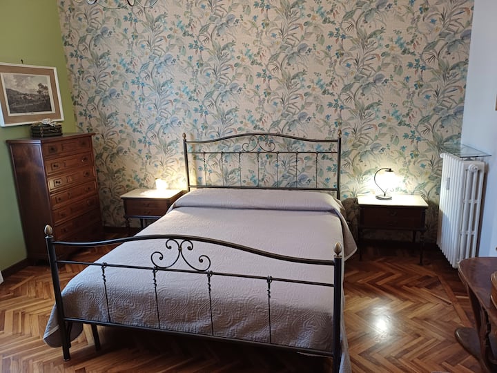 საძინებელი 1