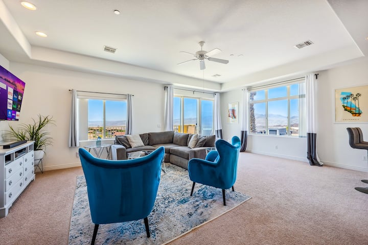 Minutes To Casinos | 3 Bd Condo | Pool | Sleeps 8 - Bullhead City, AZ