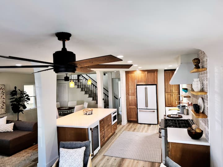 Modern Belmont Shore Home Steps To Beach - Long Beach, CA