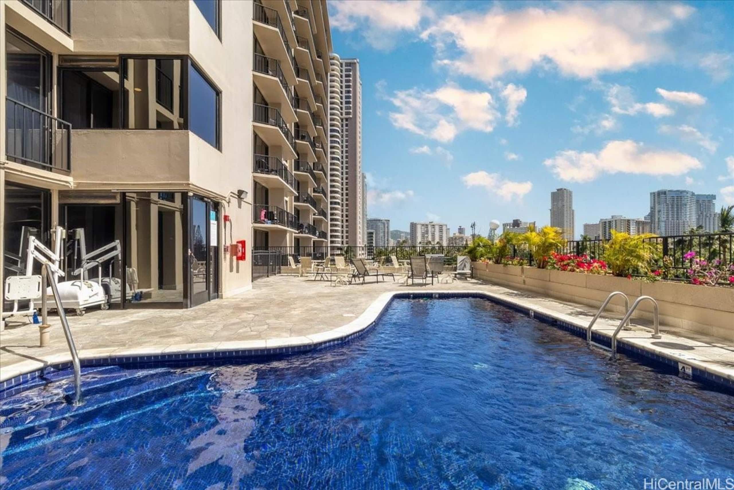 Hotel in Honolulu · ★4.9 · 1 bedroom · 1 bed · No bathroom - Image 44