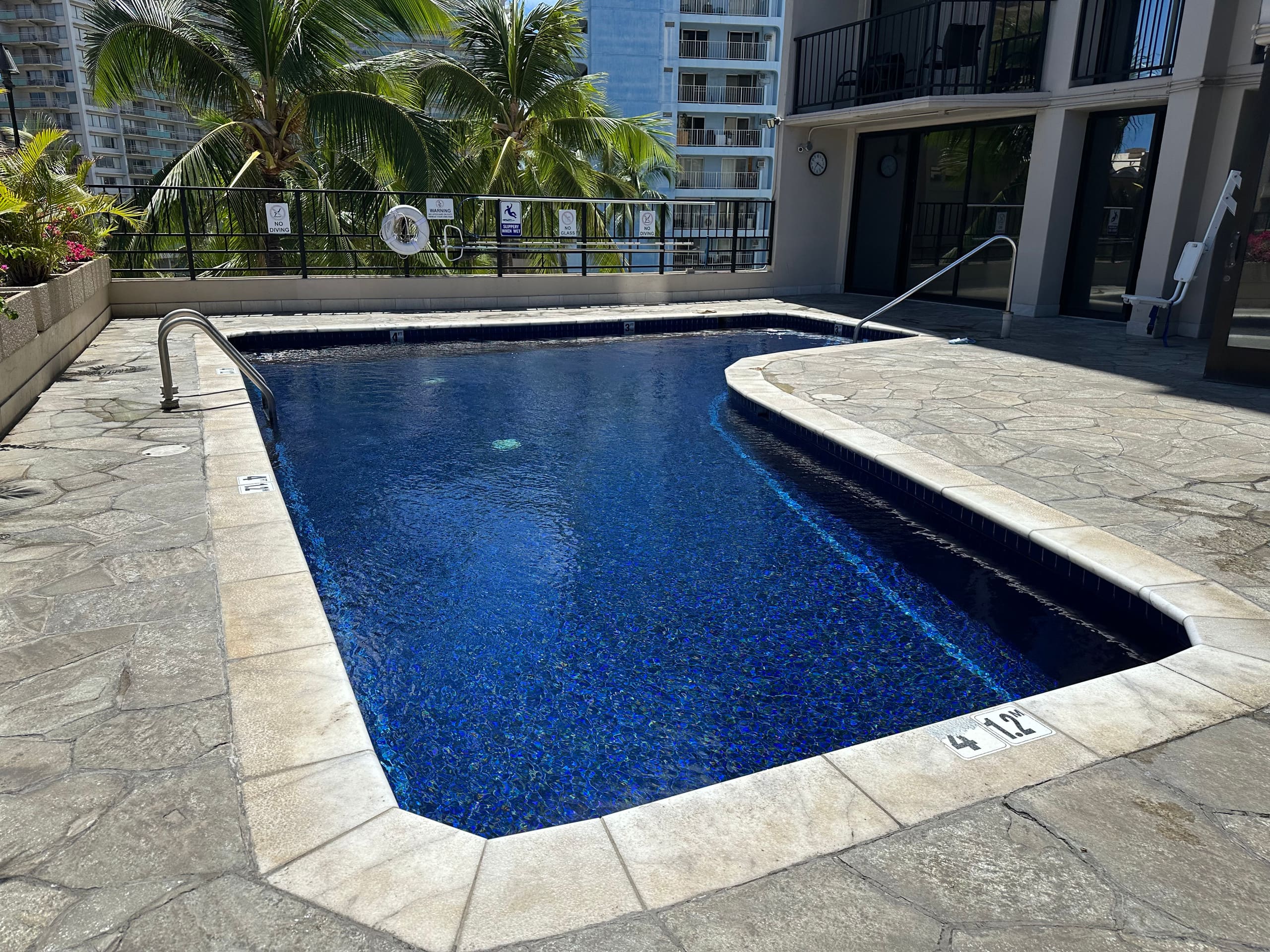 Hotel in Honolulu · ★4.9 · 1 bedroom · 1 bed · No bathroom - Image 43