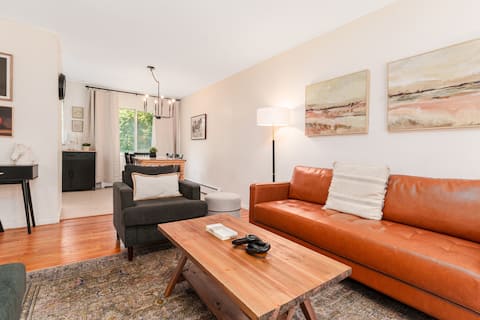 4BR AC Wifi Close to Downtown SPAC Shops Dogs