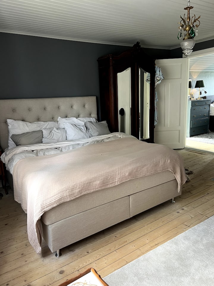Masterbedroom
