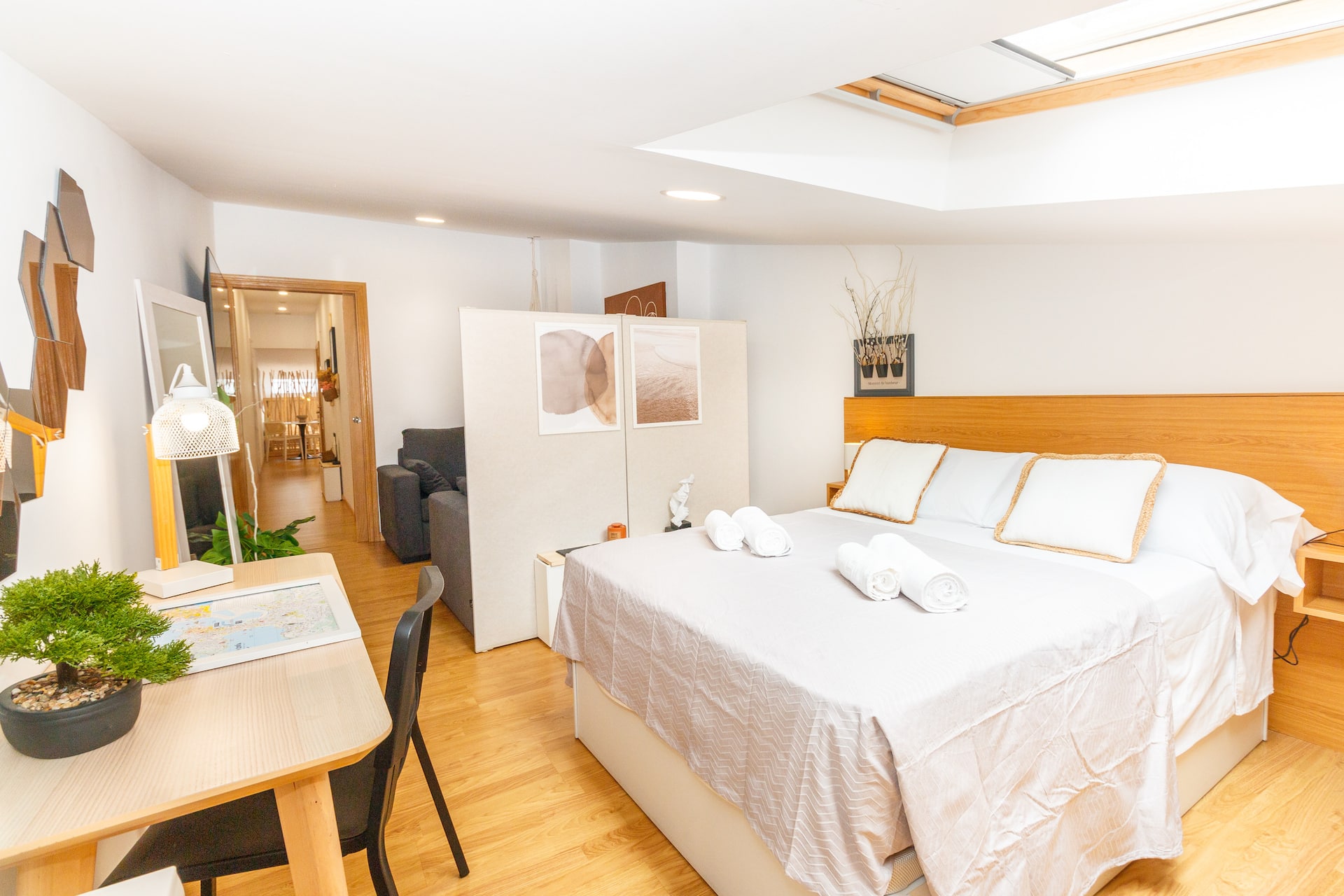 Apartamentos Coruña VIP Centro · Beach and Downtown.