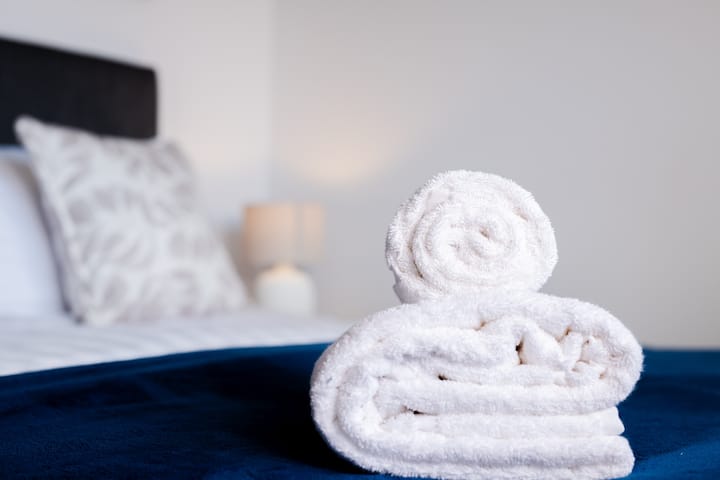 The Sláinte Suite Double Bed - Galway